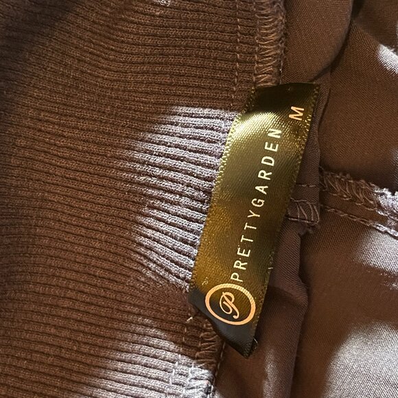 High-Waist Jogger Pants with Pockets – Size Medium by Petty Garden - Picture 10 of 12